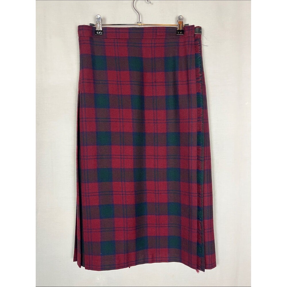 Vintage 80s Highland Home Industries Scotland Burgundy and Green Tartan Kilt Mid